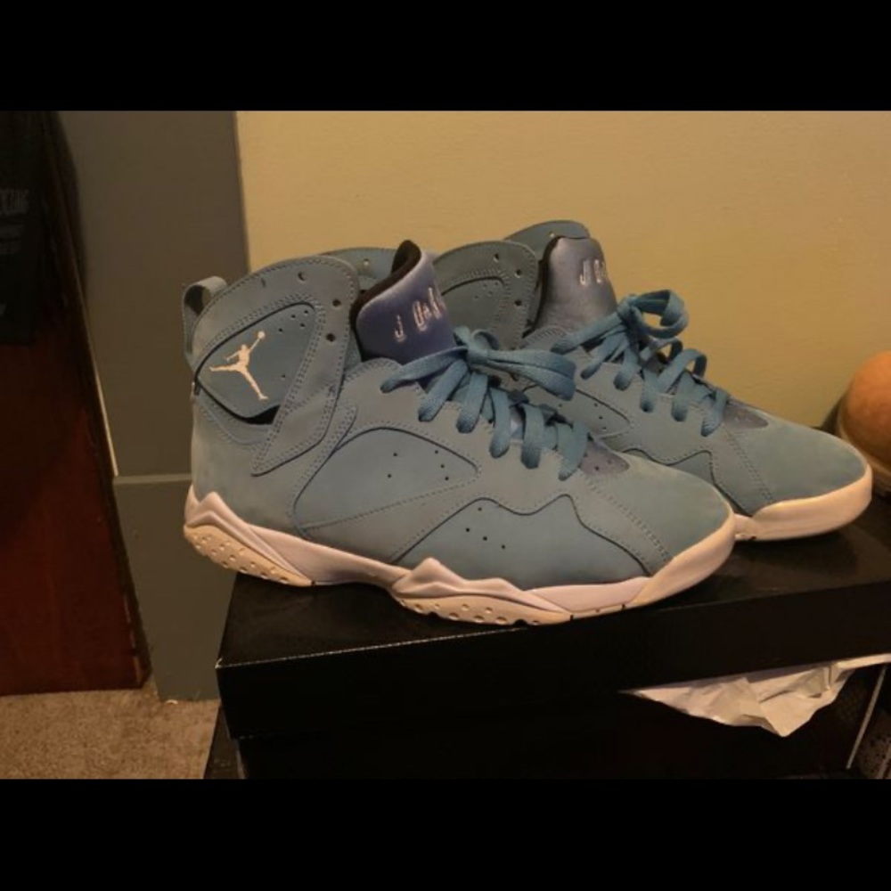 University Blue Jordan 7s